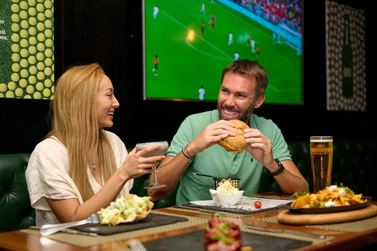 *** Hotel Holiday Inn Express Dubai Internet City By Ihg United Arab Emirates