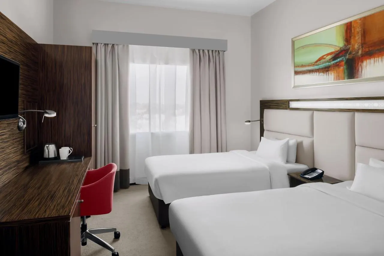 Holiday Inn Express Dubai Internet City By Ihg Hotel
